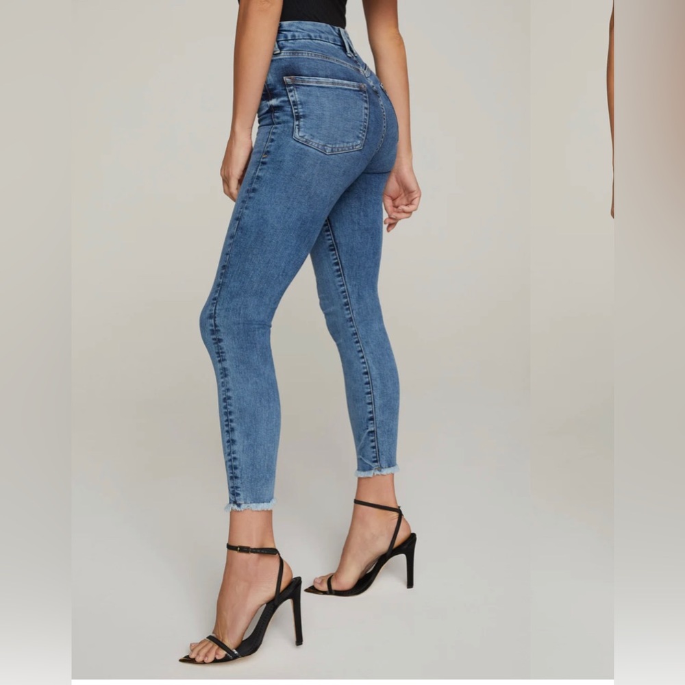 Good American Jeans. Women’s size 6/28. New with tags.